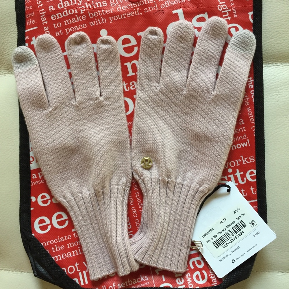 NWT MISTY PINK LULULEMON WOOL BE TOASTY GLOVES XS - Picture 4 of 6